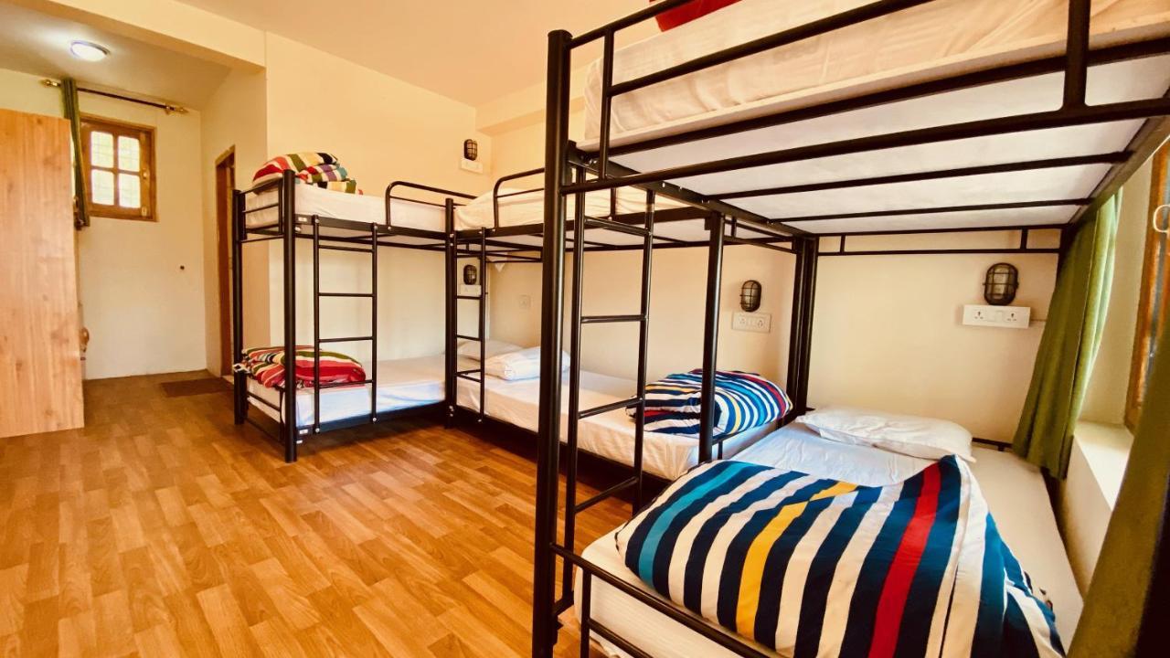 Albergue Madpackers Manali Exterior foto