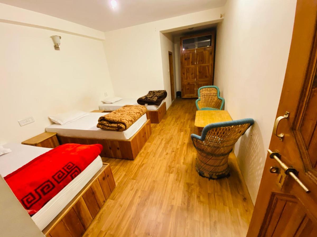 Albergue Madpackers Manali Exterior foto