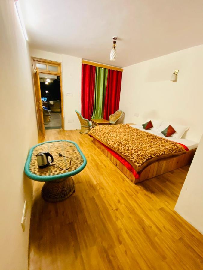 Albergue Madpackers Manali Exterior foto