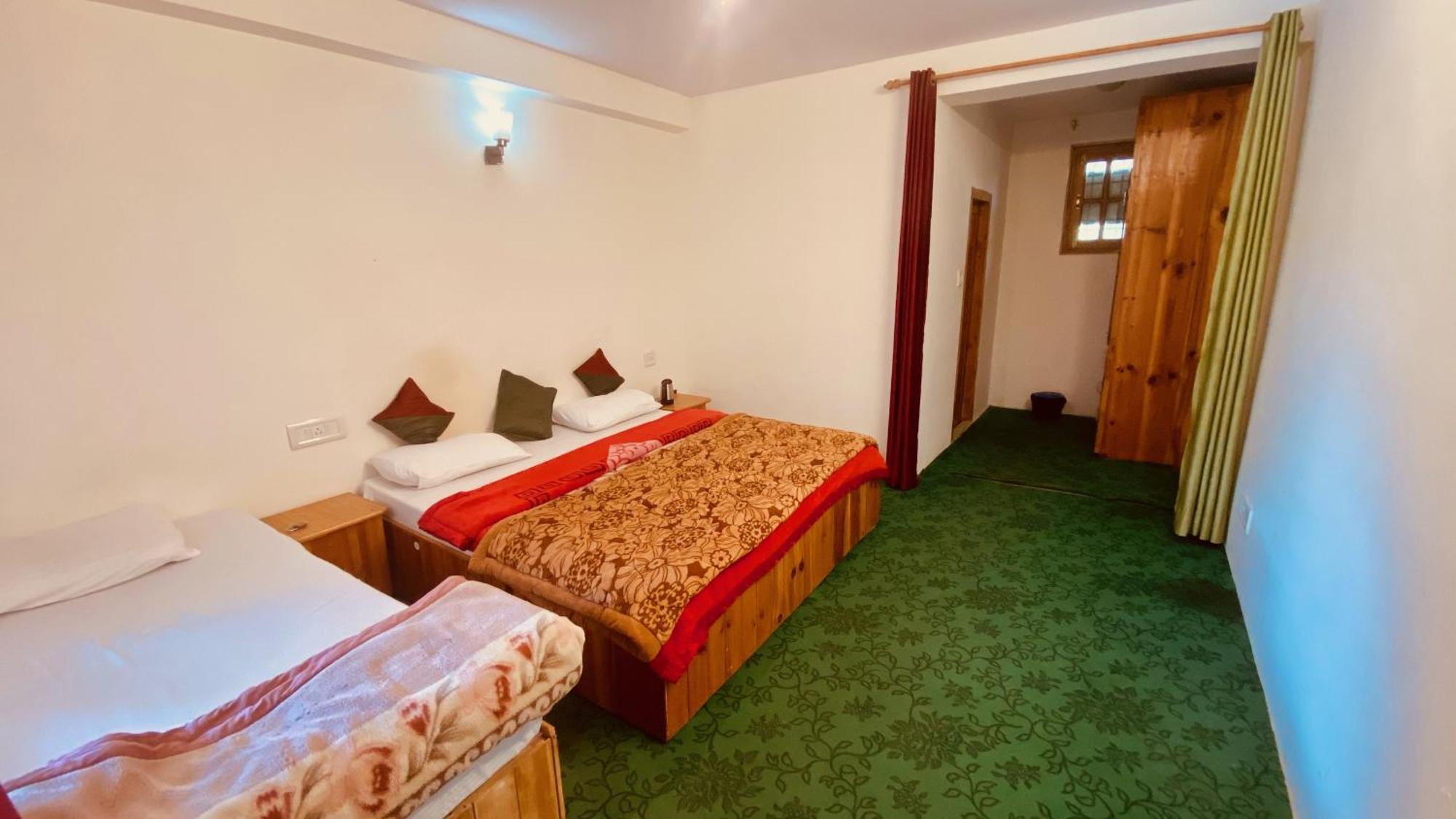 Albergue Madpackers Manali Exterior foto