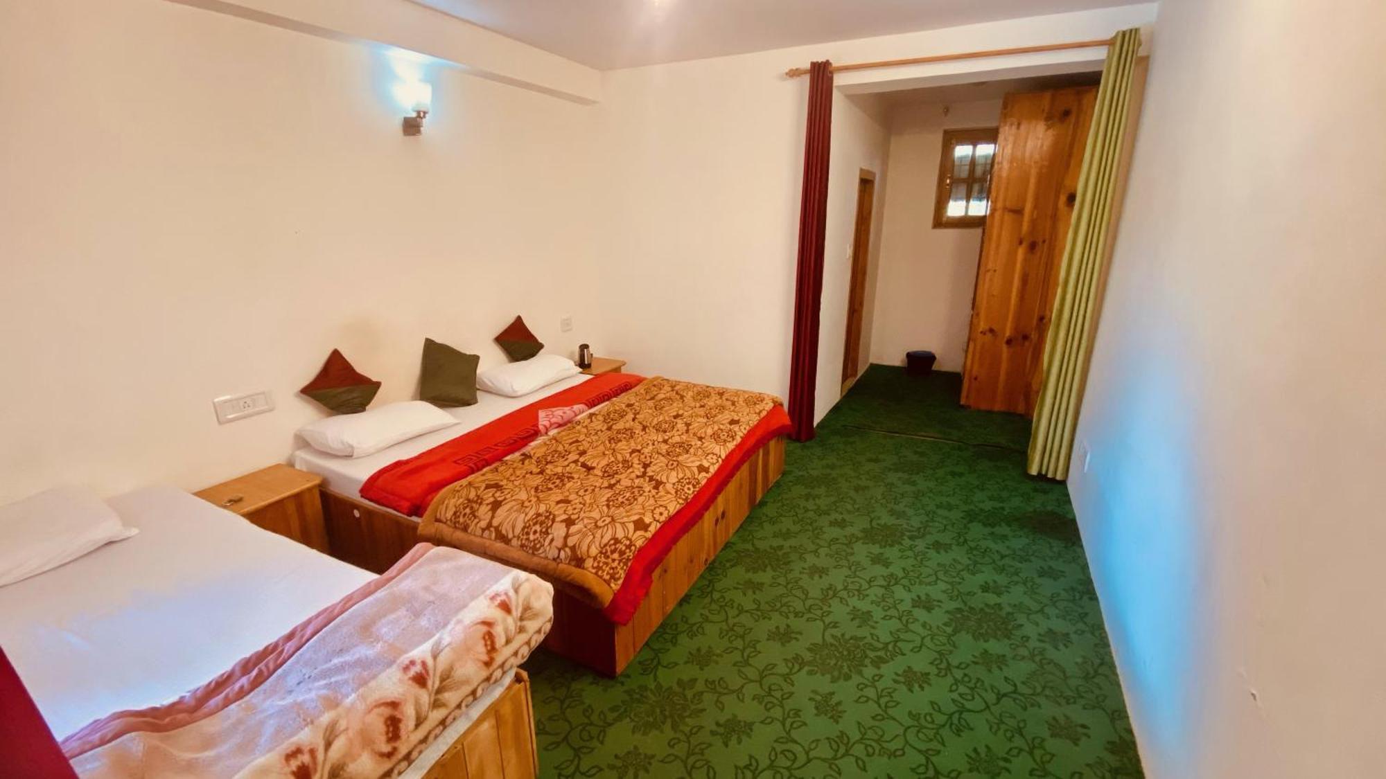 Albergue Madpackers Manali Exterior foto