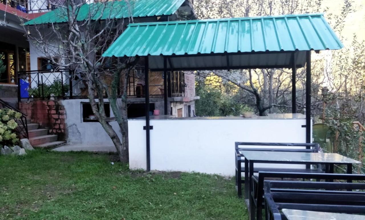 Albergue Madpackers Manali Exterior foto